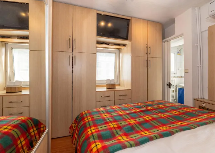 Bosphorus View-Airport Shutle-High Speed Wifi-Private Parking