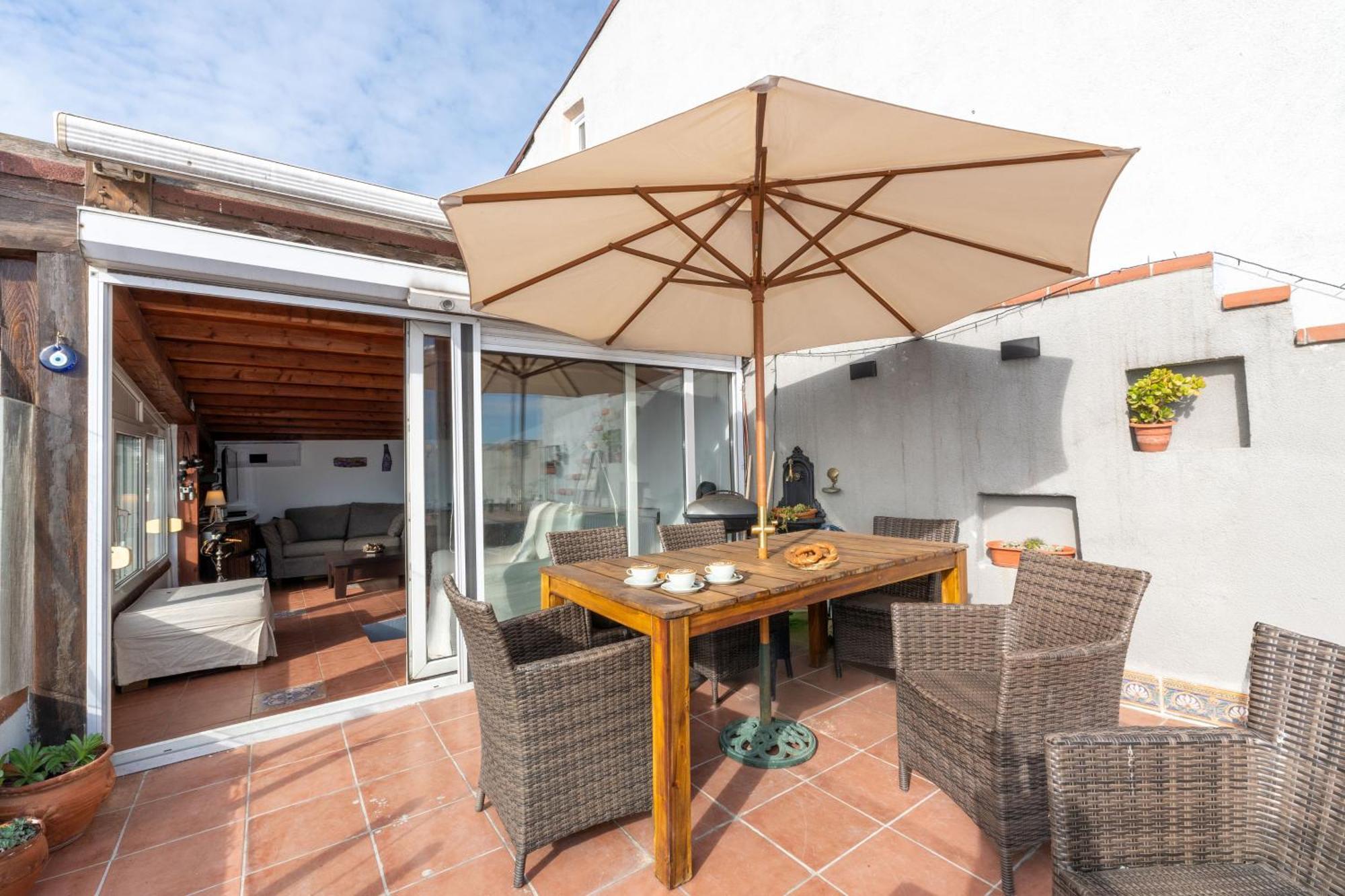 Bosphorus View-airport Shutle-high Speed Wifi-private Parking Apartament *